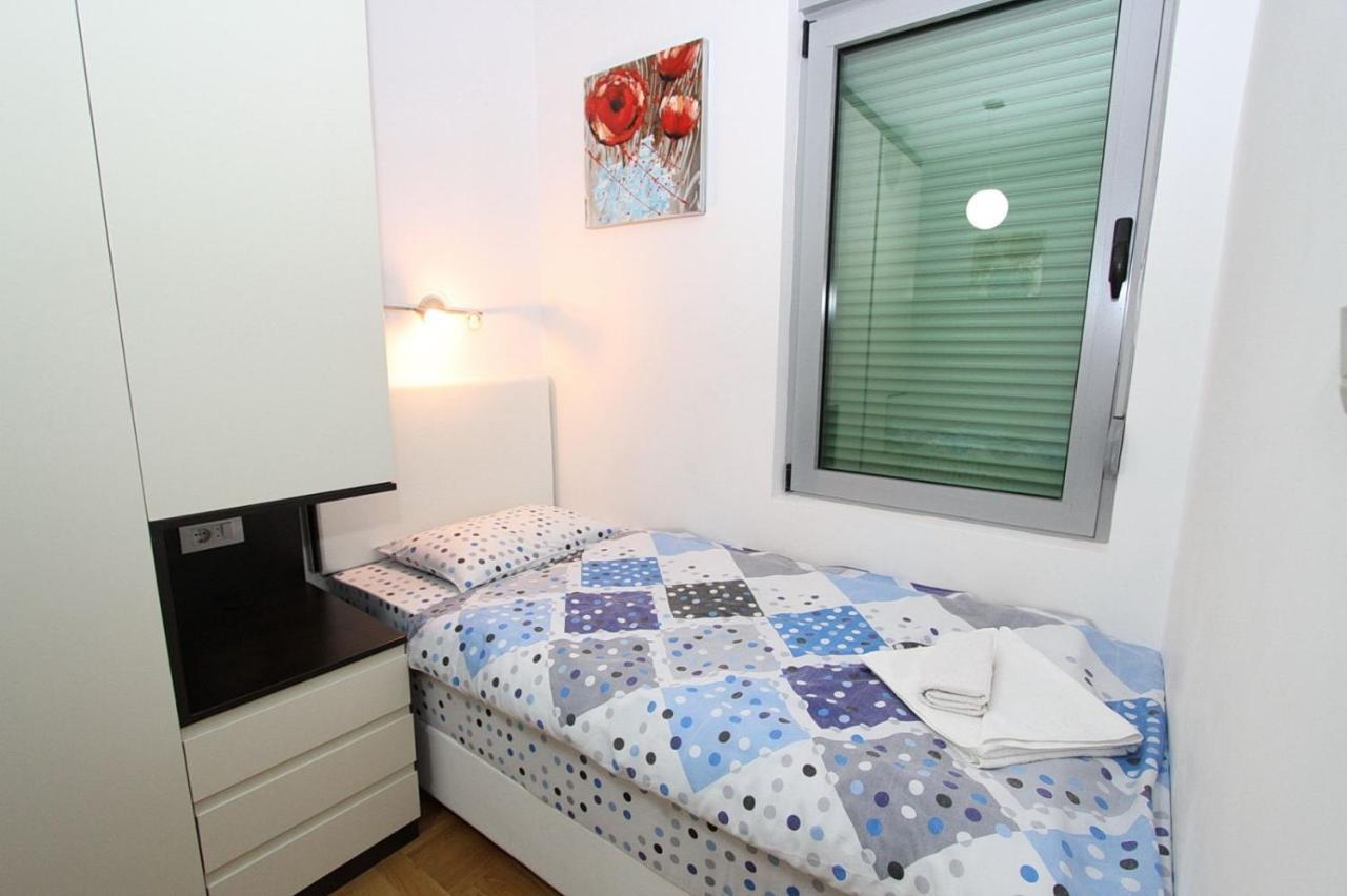 Luxury Apartment Big Blue Budva Bagian luar foto
