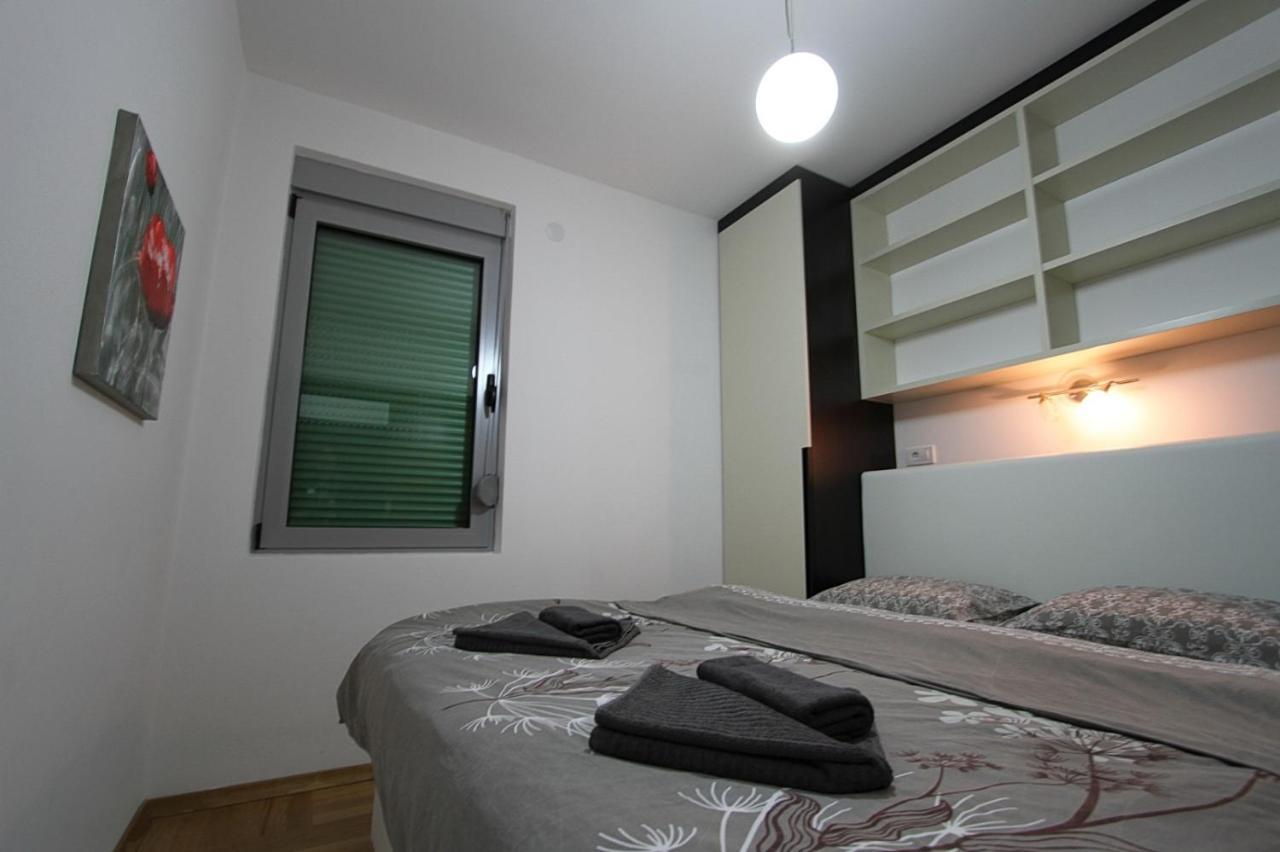 Luxury Apartment Big Blue Budva Bagian luar foto