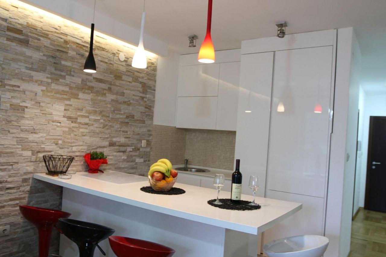 Luxury Apartment Big Blue Budva Bagian luar foto